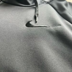 Nike therma fit sweater